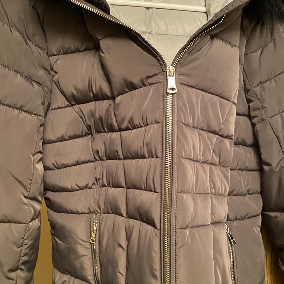 Calvin Klein bubble jacket - Picture 4 of 4